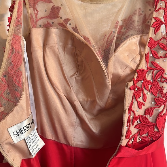 Sherri Hill, Size 0, Red Formal Dress - Picture 4 of 4
